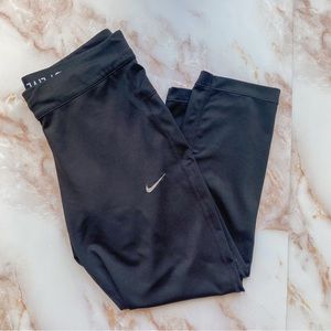 💥Nike 3/4 length capris💥